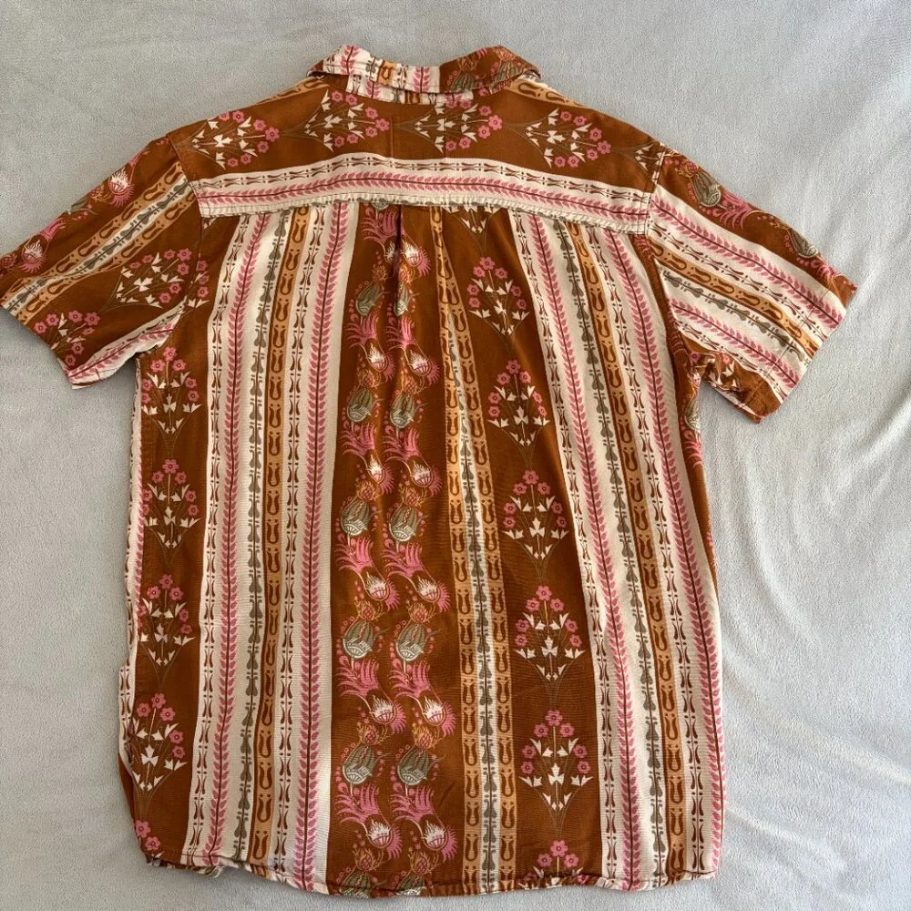 Groovy Junk Food short sleeve button down - Picture 5 of 5